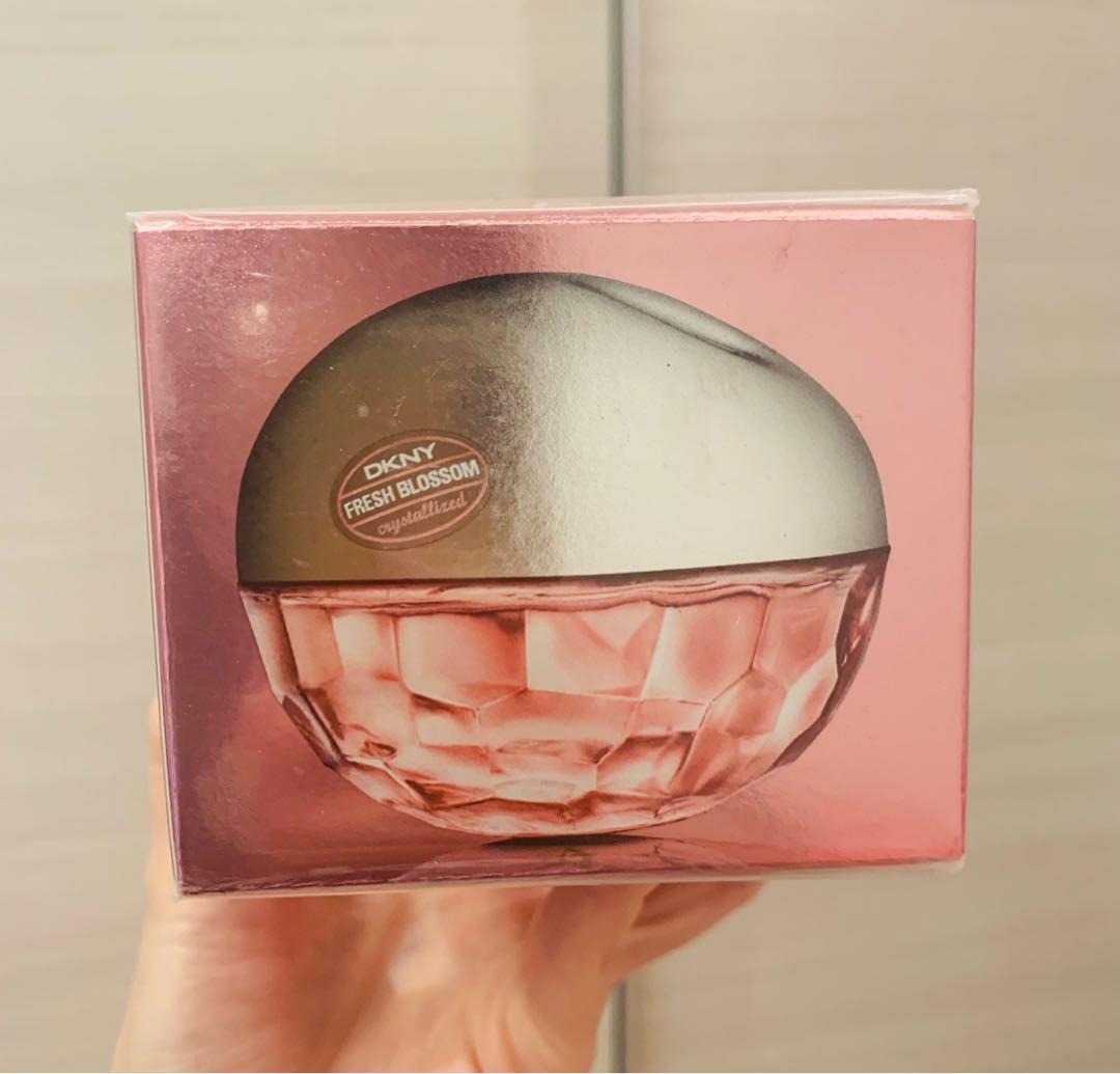 BRAND NEW DKNY Fresh Blossom Eau De Perfum Crystallised 50ml FREE DELIVERY