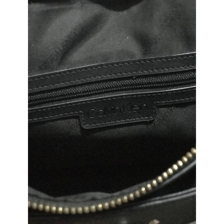 Calvin Klein Raffia Roxy Tote Bag Women s Fashion Bags Wallets Shoulder Bags on Carousell
