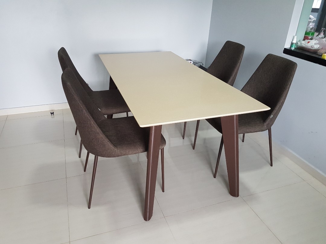 Cellini outlet dining table