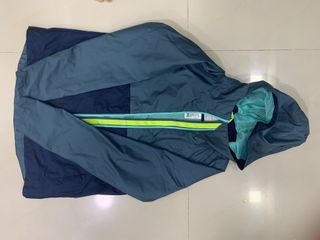 (Category: ) located in . Submitted by thriftinguwu (Listing ID 1094665128, Image 1). Description: .