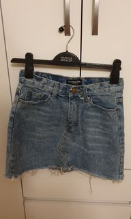 (Category: ) located in . Submitted by asn1650 (Listing ID 1094760074, Image 1). Description: .