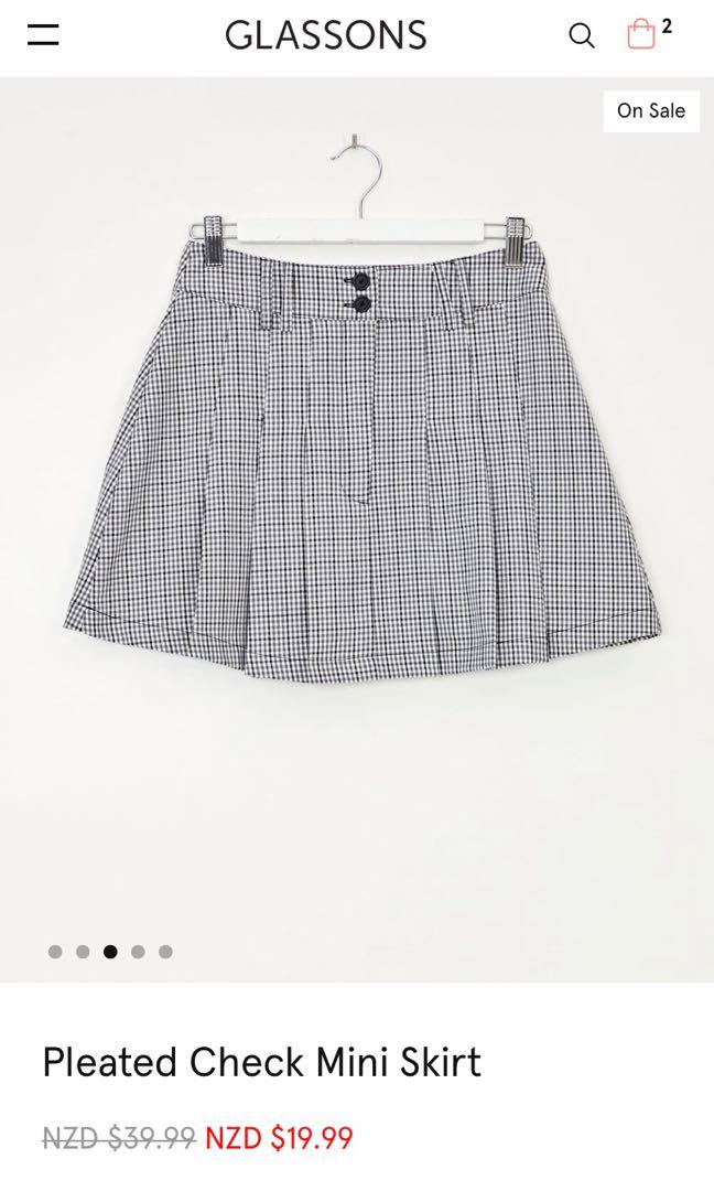 Glassons checkered skirt top