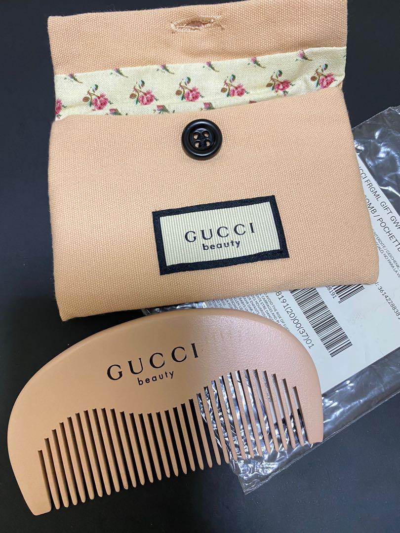 Gucci Beauty Pink Pouch + Comb in Package