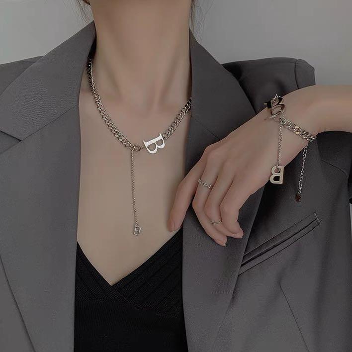 Instock Alphabet B Silver Chain Necklace Women S Fashion Jewelry Organisers Necklaces On Carousell