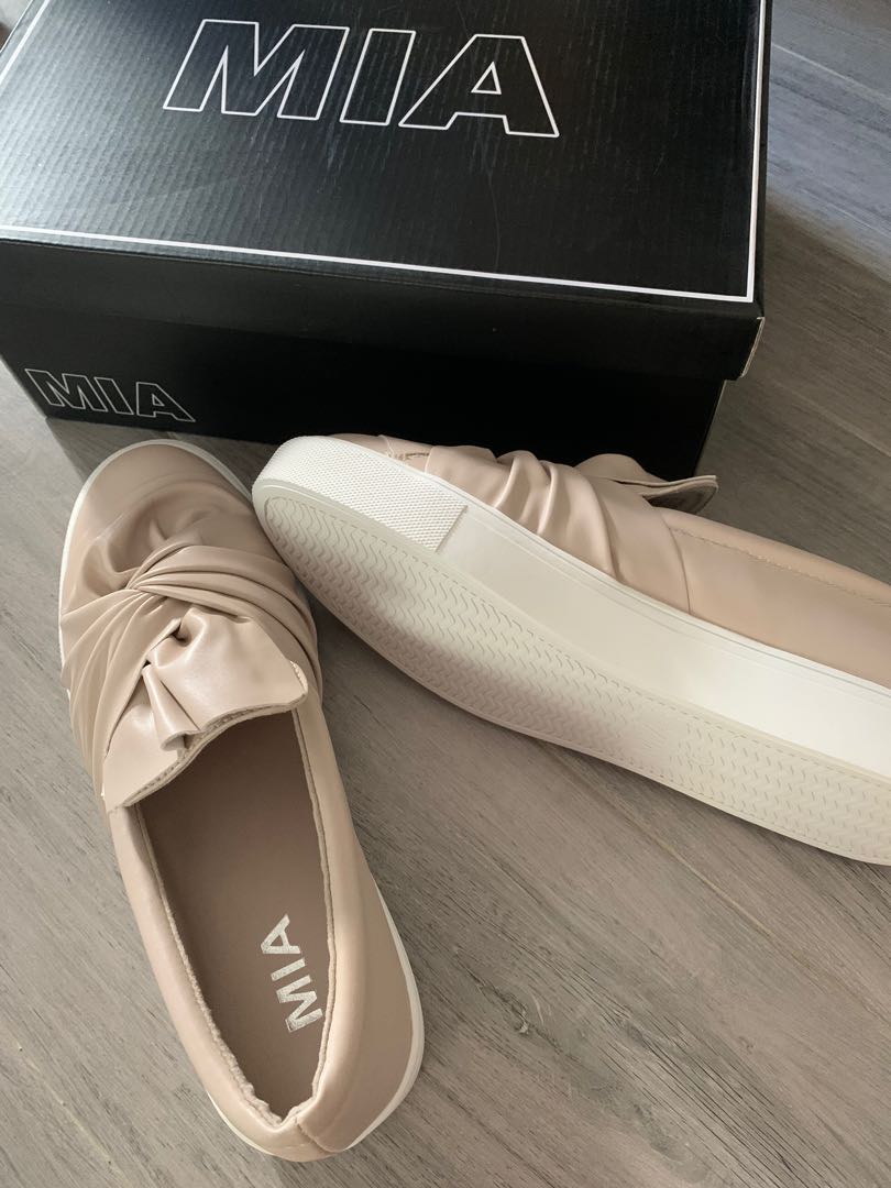Mia zani bow sneaker store
