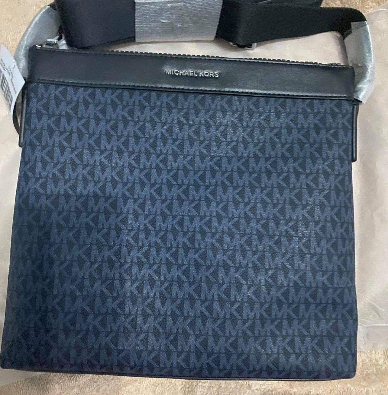 Michael Kors Messenger Bag, Luxury, Bags & Wallets on Carousell
