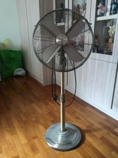 (Category: ) located in . Submitted by madrush (Listing ID 1094669028, Image 1). Description: .