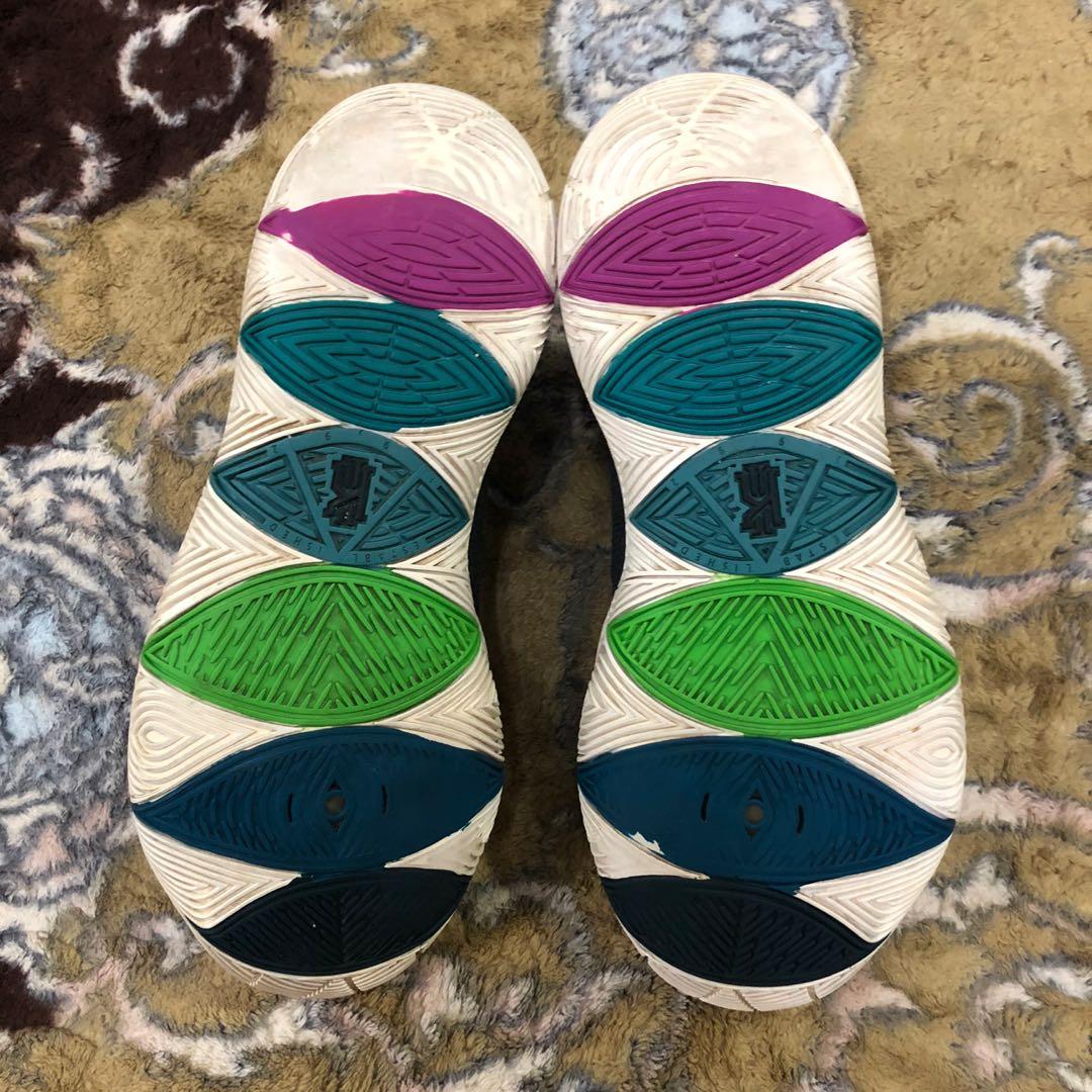 Kyrie jdi store