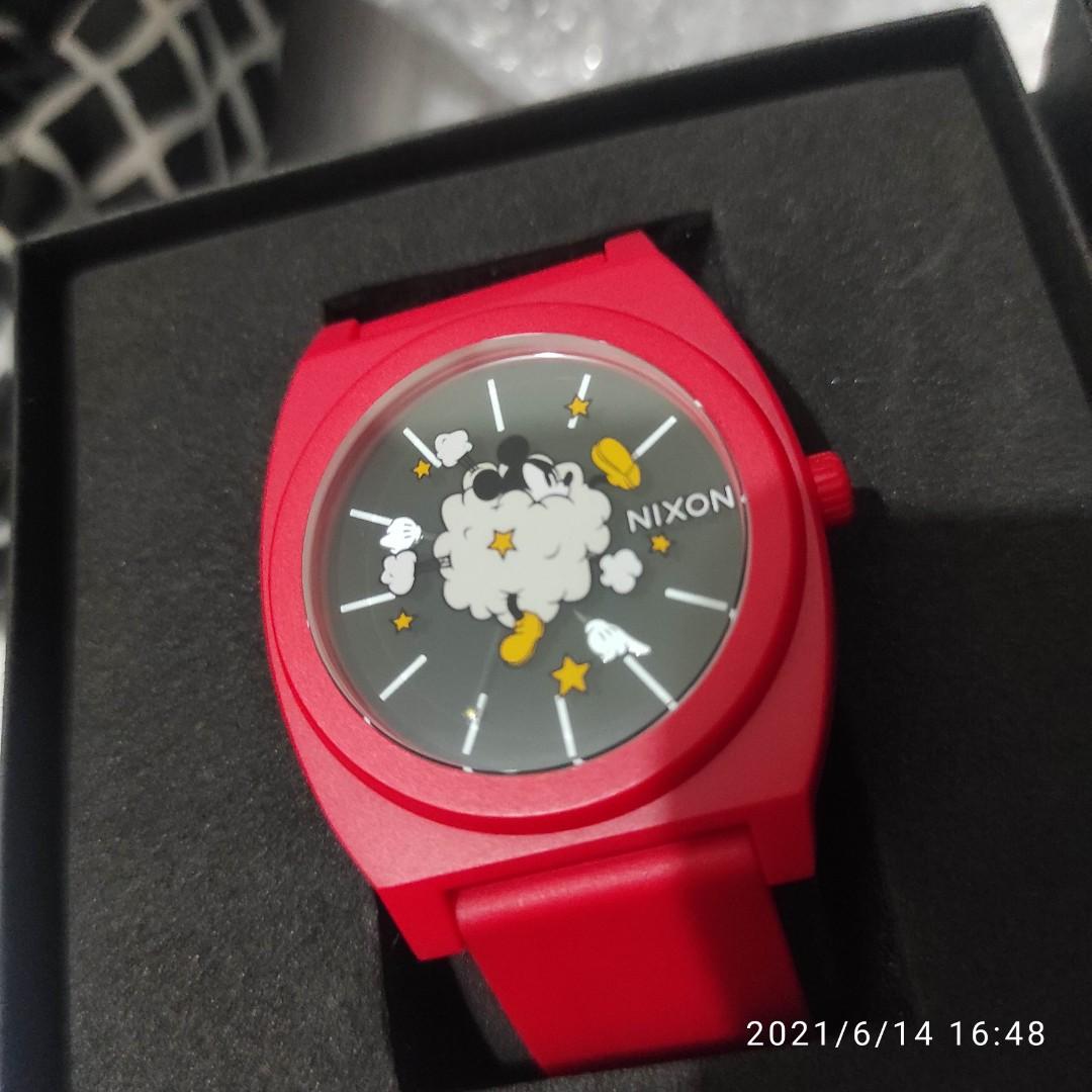 Disney outlet x nixon