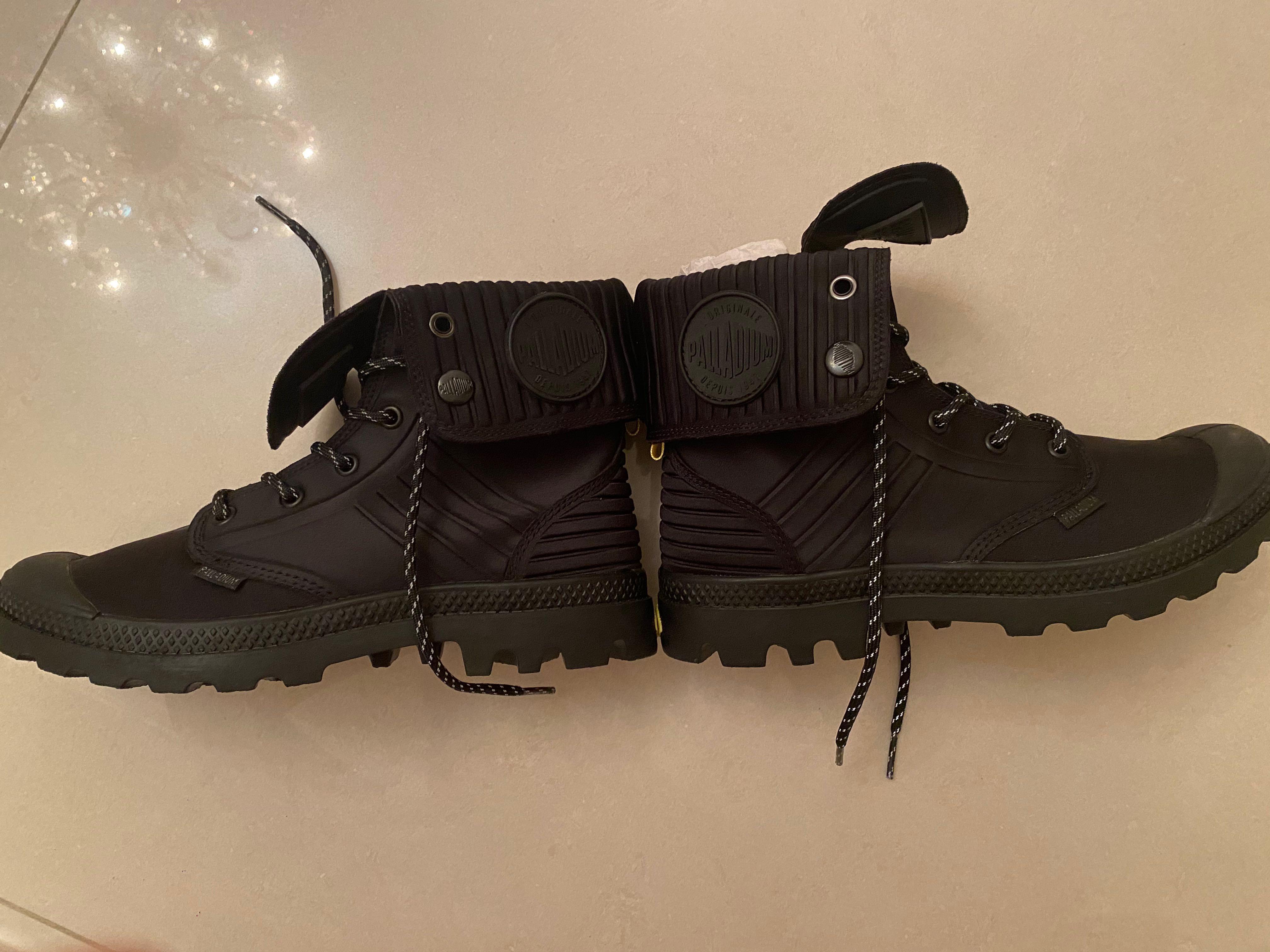 Palladium baggy amphibian