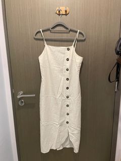 (Category: ) located in . Submitted by ellekha (Listing ID 1094659000, Image 1). Description: .