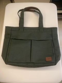 （分類：）位於 。 由 jaykiukiu 提交（商品編號 1094664057，圖片 1）。簡介： 。