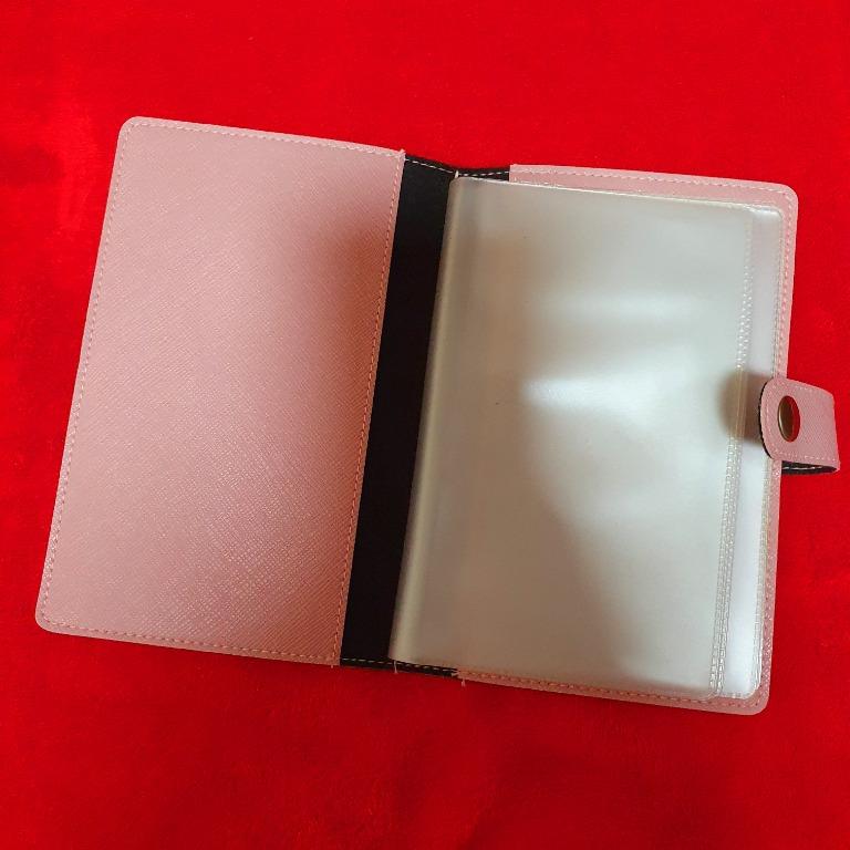 Pouch (Category: Purses & Pouches) located in Singapore. Submitted by aanya05 (Listing ID 1094591015, Image 6). Description: Beautiful Pouch. Many Compartments as shown in pictures. Complimentary Notes Holder.