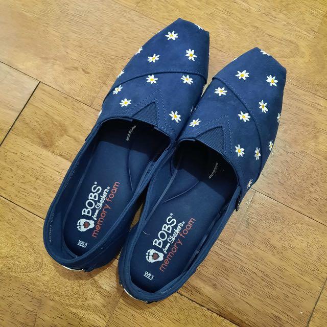 SKECHERS BOBS GARFIELD SHOES Fesyen Wanita Sepatu di Carousell