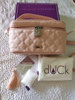 (Category: ) located in . Submitted by 13wardrobe13 (Listing ID 1094647505, Image 1). Description: .
