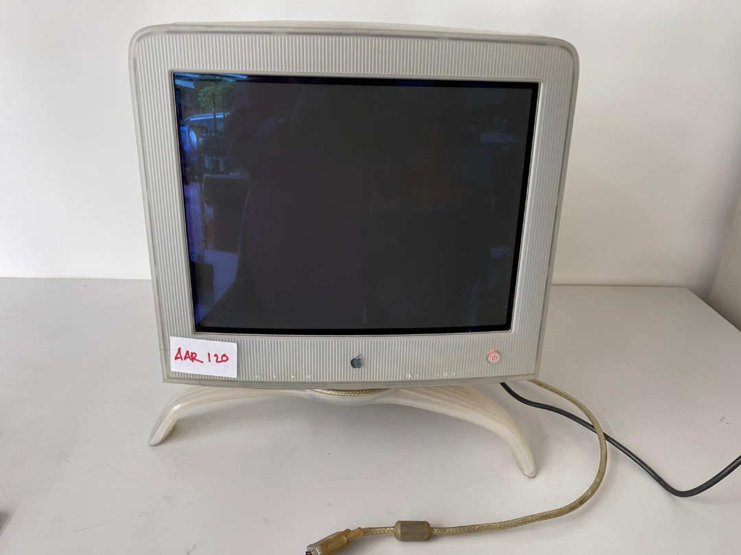 1999 Vintage Apple Studio M6496 Display 