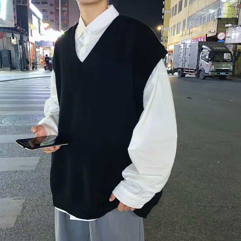 Wts Black Knitted Vest Men S Fashion Tops Sets Vests On Carousell