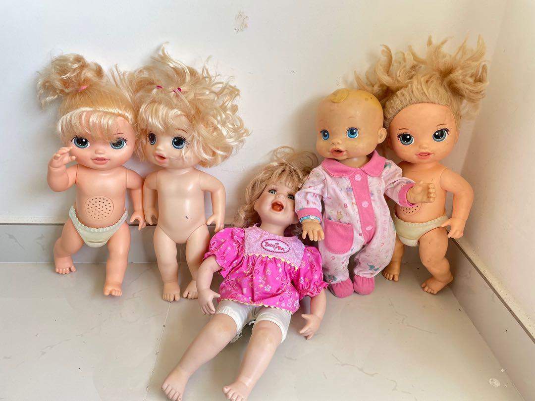 A lot of baby outlet alive