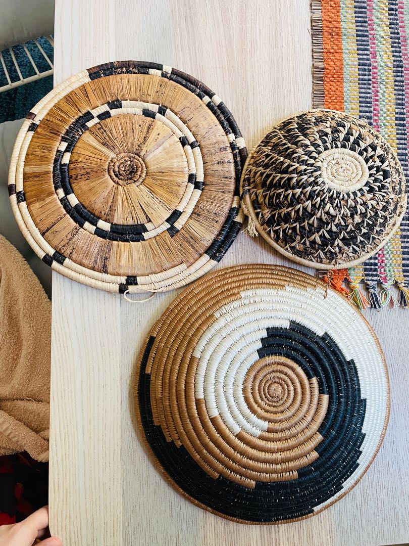 Beautiful woven banana bark wall art basket, Furniture & Home Living