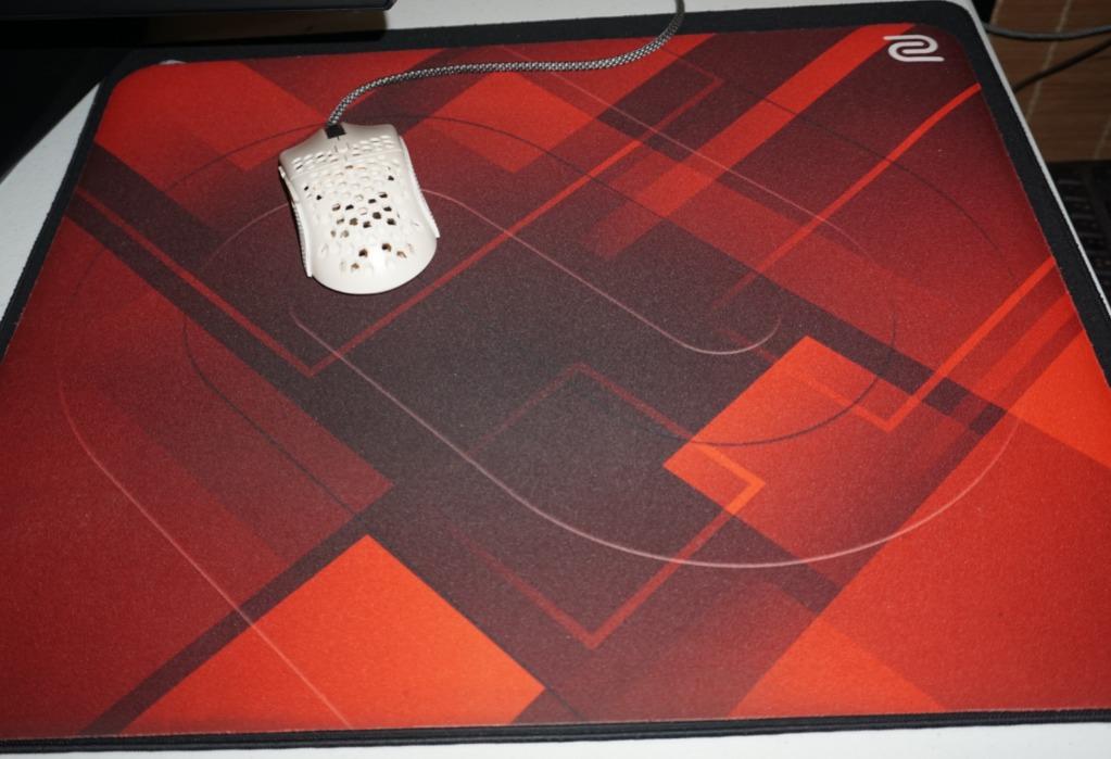 Benq Zowie G Sr Se Red Gaming Mousepad Computers Tech Parts Accessories Mouse Mousepads On Carousell