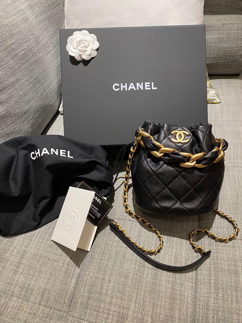 Chanel 2021 bucket bag 水桶/索性袋細碼黑色(black) , 名牌, 手袋及銀包- Carousell
