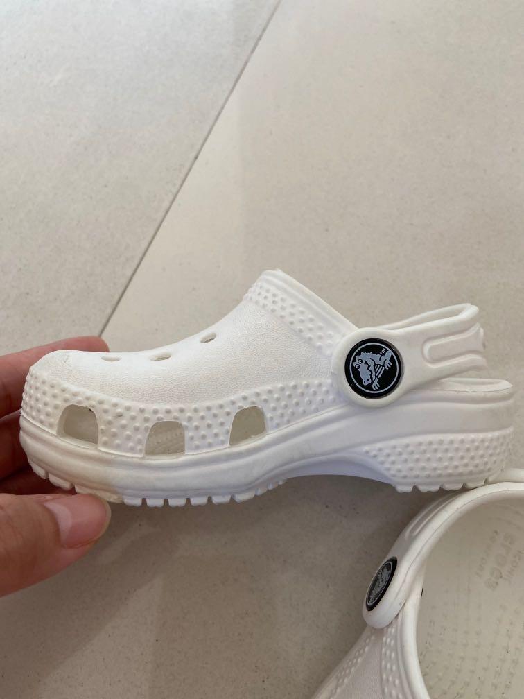 White crocs kids size sale 4