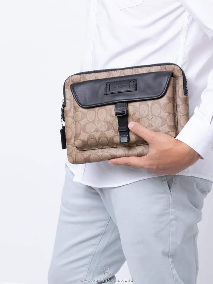 Coach Ranger Pouch Men s Fashion Bags Belt bags Clutches and Pouches on Carousell