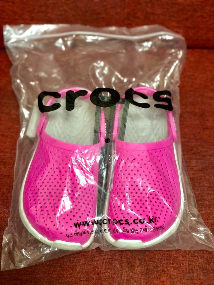 crocs literide electric pink