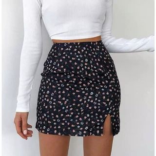 (Category: ) located in . Submitted by prelovedddclothez (Listing ID 1094967995, Image 1). Description: .