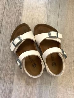 (Category: ) located in . Submitted by wandermum (Listing ID 1094835877, Image 1). Description: .