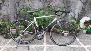 Giant Defy Roadbike Giant Defy Roadbike