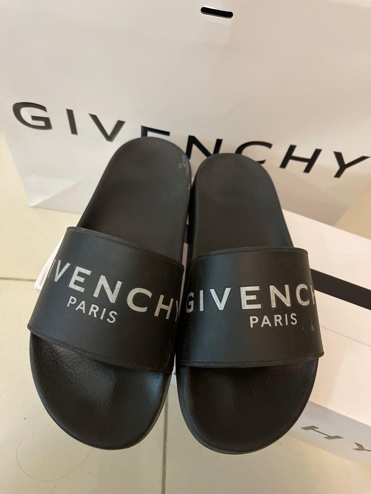 Givenchy Slides (Category: Flipflops and Slides) located in Singapore. Submitted by righttrack (Listing ID 1094899521, Image 1). Description: SIZE 39.