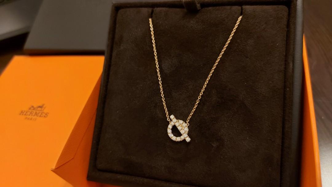 Hermes q outlet necklace