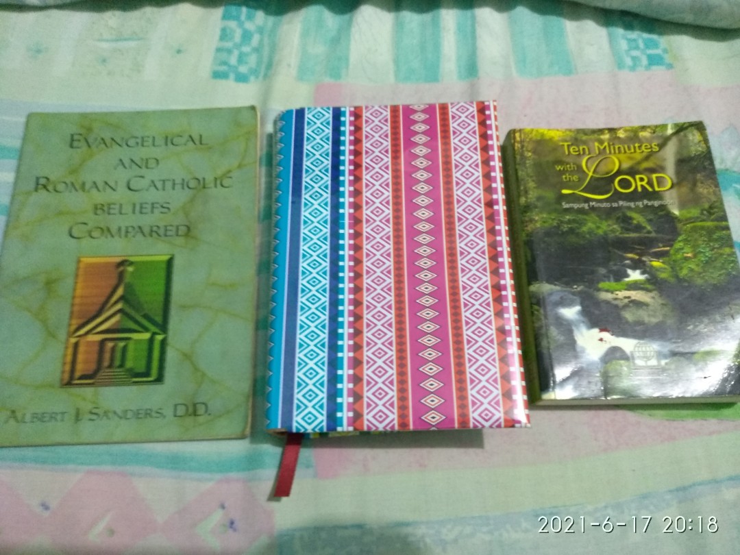 Holy Bible New Living Translation Compact 2 Booklets For Only P100   Holy Bible New Living Translat 1623935707 D3862b20 