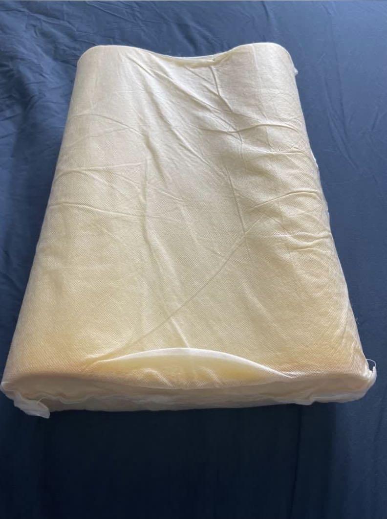 Rölleka pillow 2025