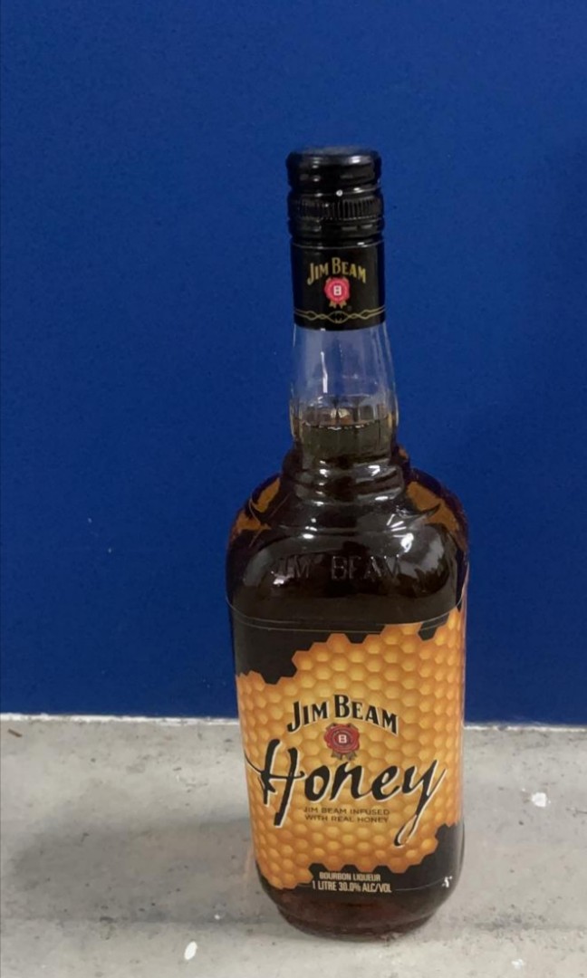 Jim beam honey 1L, Food & Drinks, Alcoholic Beverages on Carousell