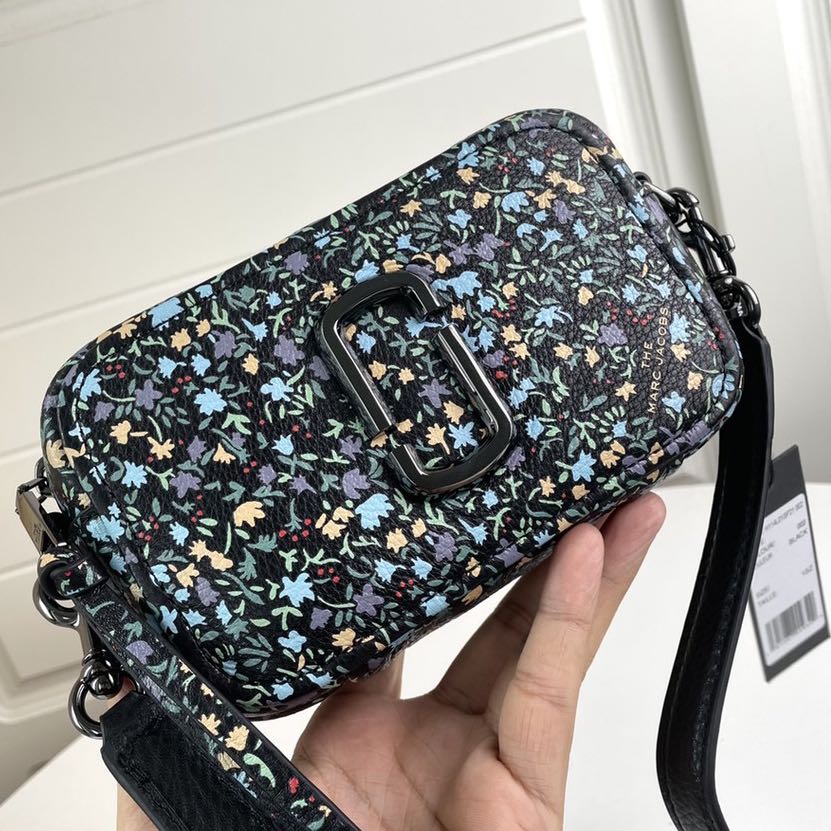 Marc jacobs floral new arrivals bag