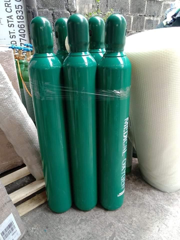 Medical grade oxygen tank (Category: Medical Supplies & Tools) located in Quezon City. Submitted by noblebear_da8751 (Listing ID 1094875020, Image 2). Description: item prices may vary accdg to it's sizes.same day delivery costumer must shoulder the sf..