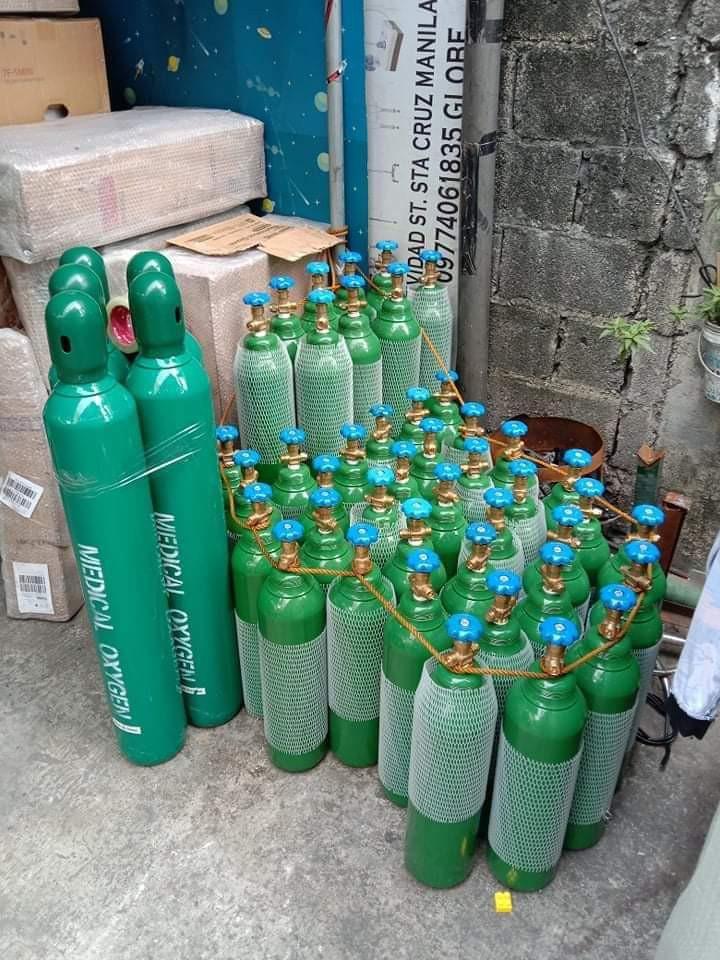 Medical grade oxygen tank (Category: Medical Supplies & Tools) located in Quezon City. Submitted by noblebear_da8751 (Listing ID 1094875020, Image 1). Description: item prices may vary accdg to it's sizes.same day delivery costumer must shoulder the sf..