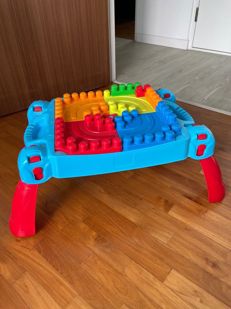 Mega Bloks Table Train track