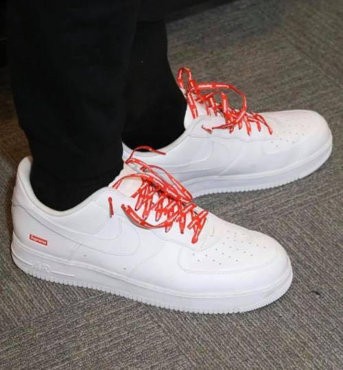 Nike Supreme air force 1 triple white us12 30cm, 他的時尚, 鞋