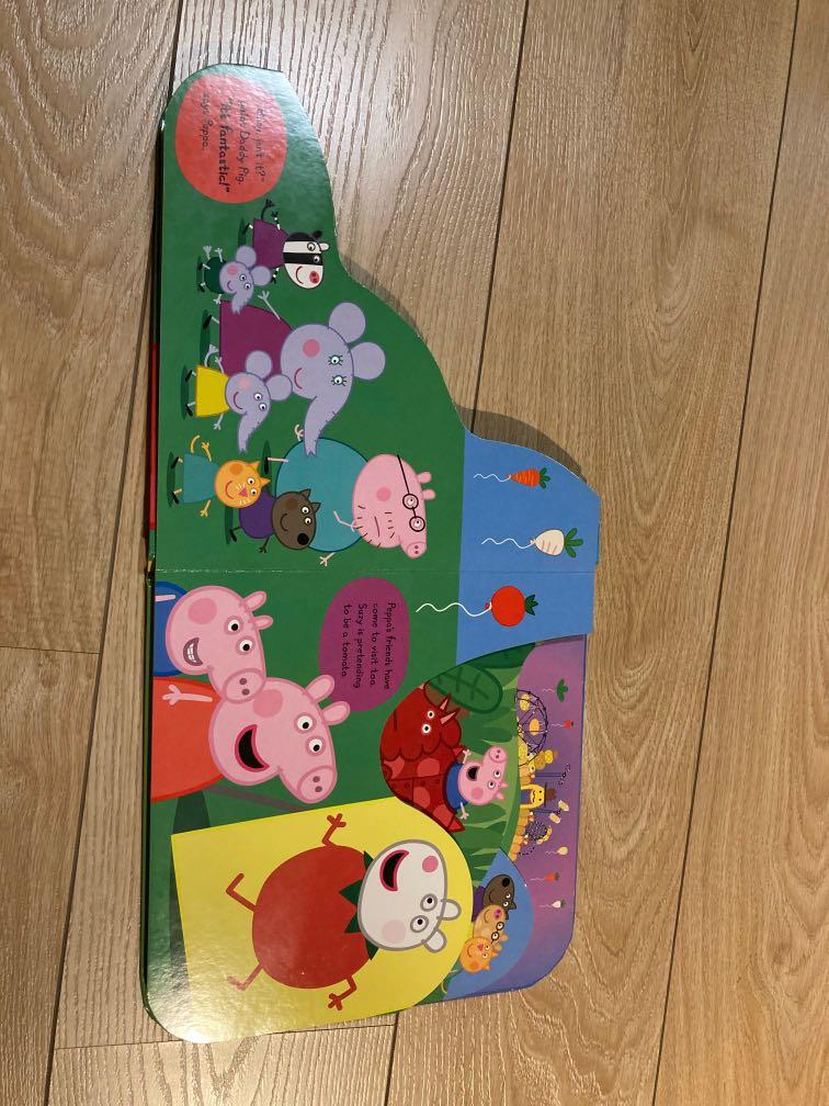 Peppa Pig: Peppa's Big Day Out Sticker Scenes Book