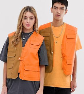 (Category: ) located in . Submitted by hautewear (Listing ID 1094897166, Image 1). Description: .