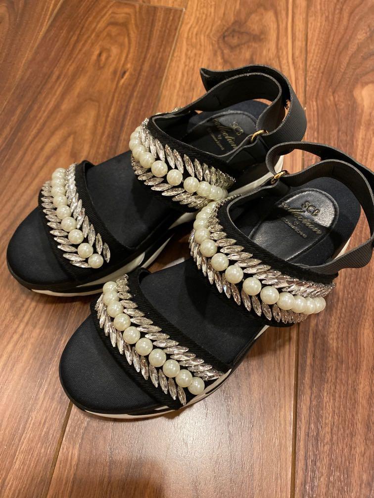 SCB Suecomma Bonnie sandals size 23 Carousell