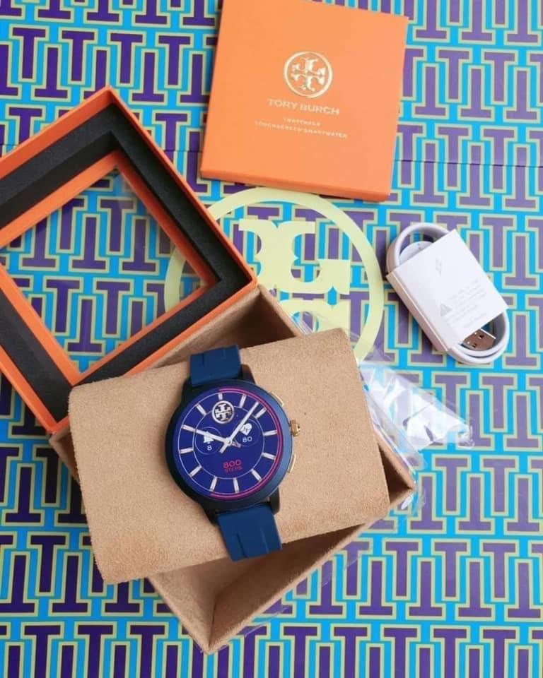 Tory burch smart watch, Women's Fashion, Watches & Accessories, Watches on  Carousell