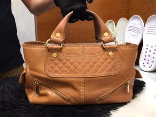 (Category: ) located in . Submitted by closet_access (Listing ID 1094789249, Image 1). Description: .