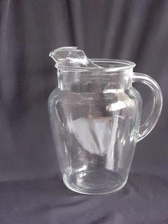 Vintage pitcher, clear pressed glass, 2.3L capacity, hardly used