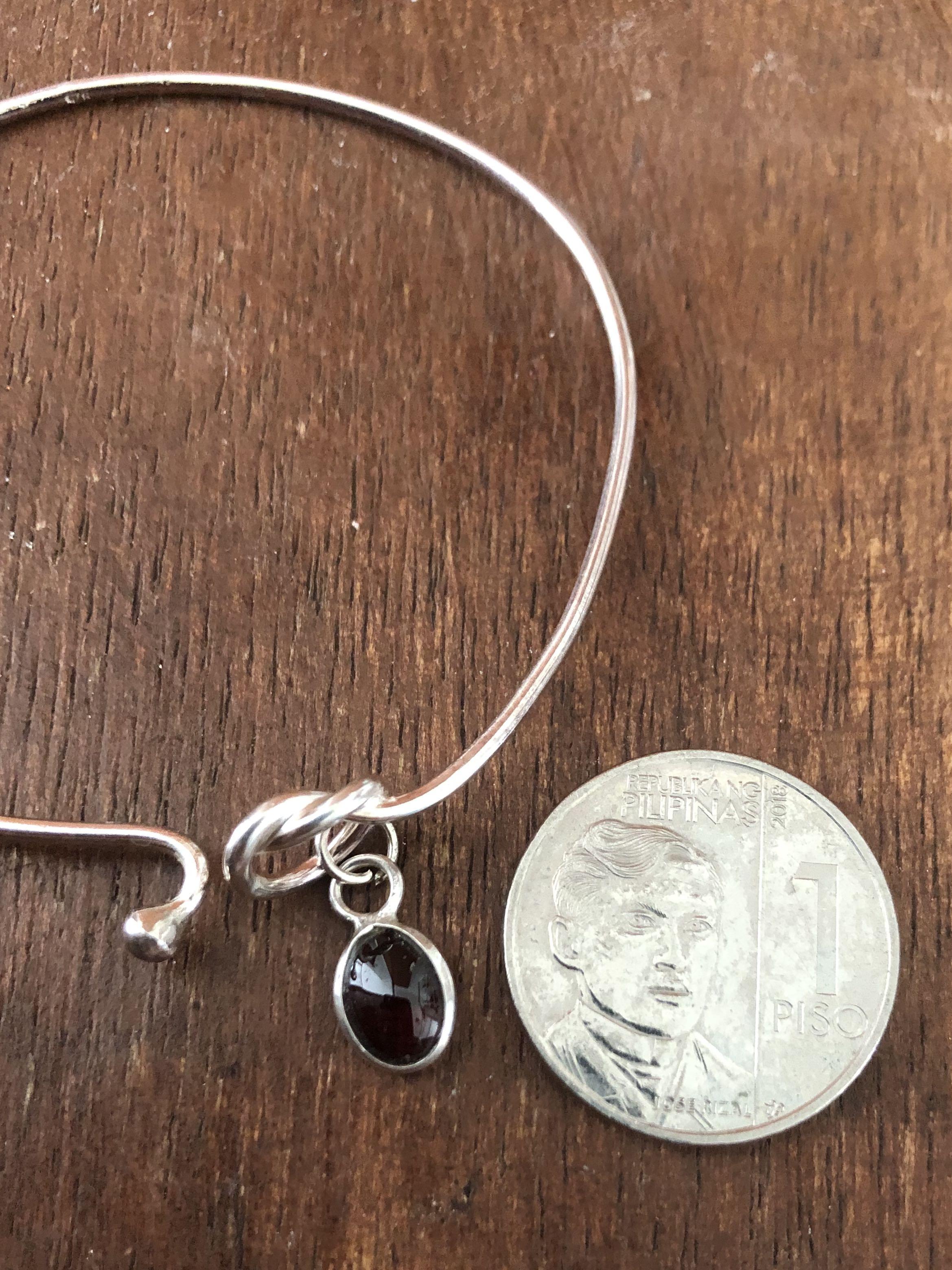 92.5 Silver Wire Bracelet with Ruby (Category: Bracelets) located in Muntinlupa City. Submitted by declutter_with_me (Listing ID 1095041090, Image 3). Description: 92.5 Silver Wire Bracelet with Ruby.