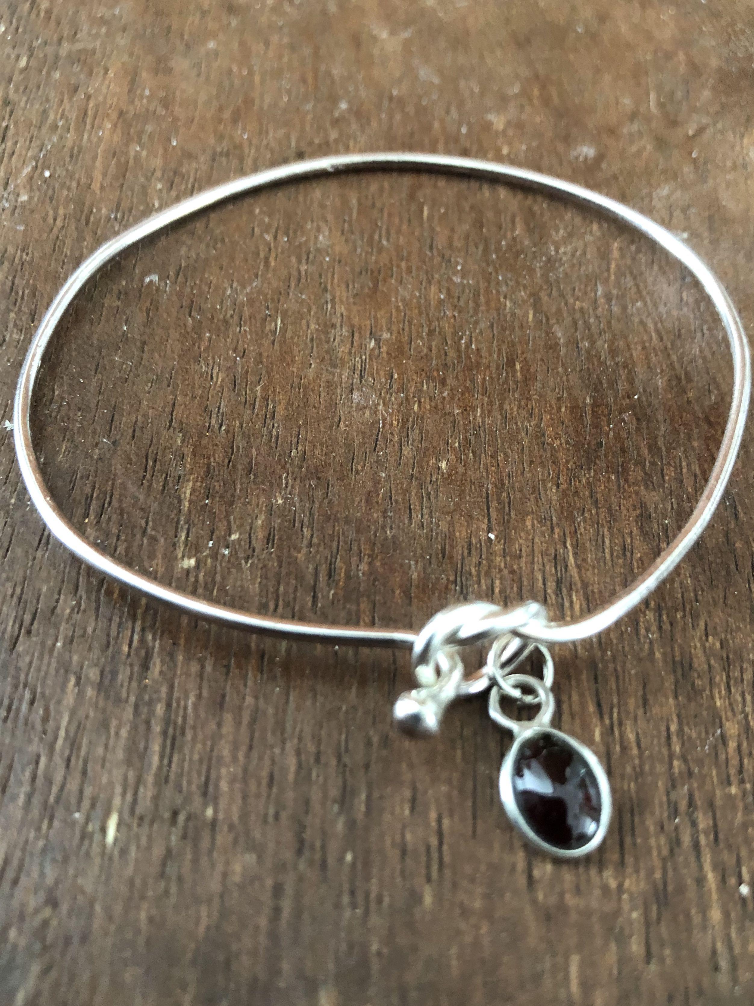 92.5 Silver Wire Bracelet with Ruby (Category: Bracelets) located in Muntinlupa City. Submitted by declutter_with_me (Listing ID 1095041090, Image 1). Description: 92.5 Silver Wire Bracelet with Ruby.
