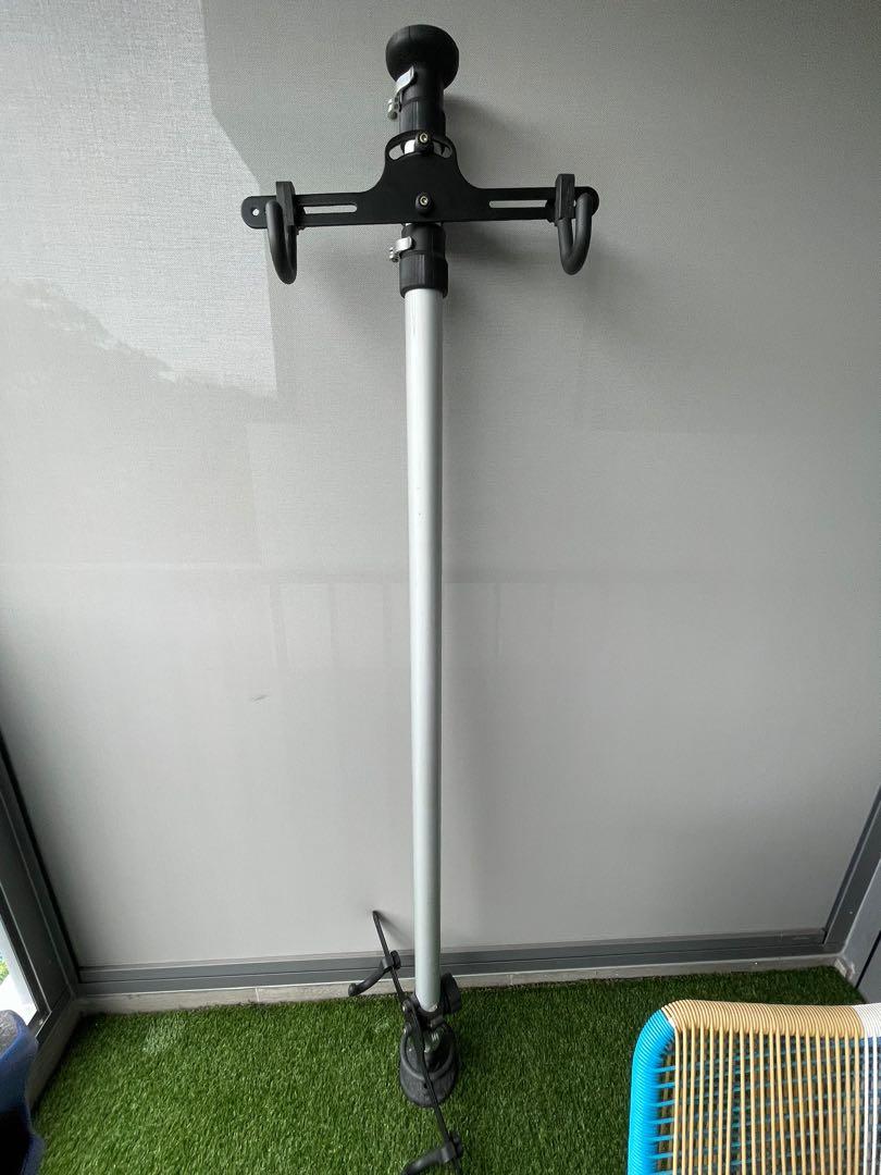 bike stand floor to ceiling